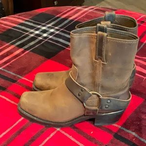 EUC Frye boots size 8.5